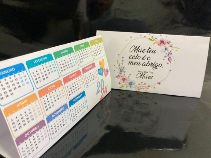 Lembrancinhas 4 Calendário de mesa para as Mães