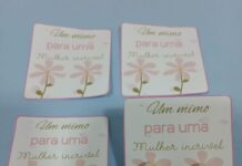 lembrancinha cartão pronto para o Dia da Mulher com brinco lembrancinha cartão pronto para o Dia da Mulher com brinco