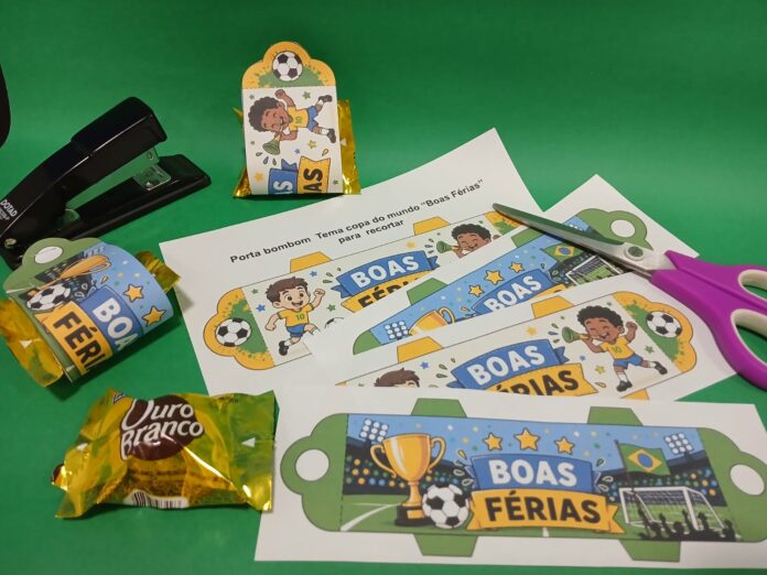 Lembrancinha de Férias Tema da Copa – Porta Bombom (2) Lembrancinha de Férias Tema da Copa – Porta Bombom (2)